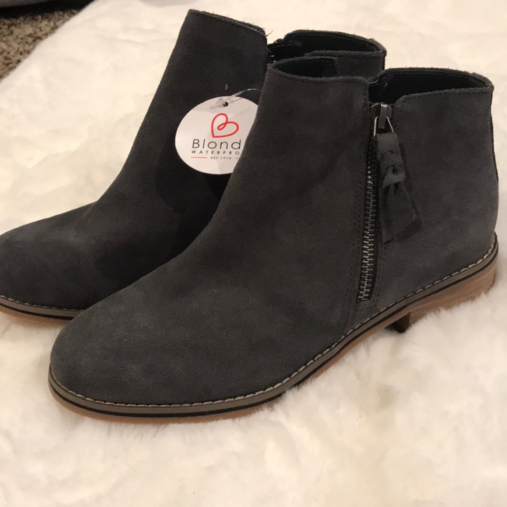 Blondo Gray Leather Boots, NWT